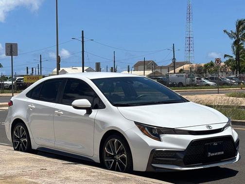 White 2022 Toyota Corolla SE