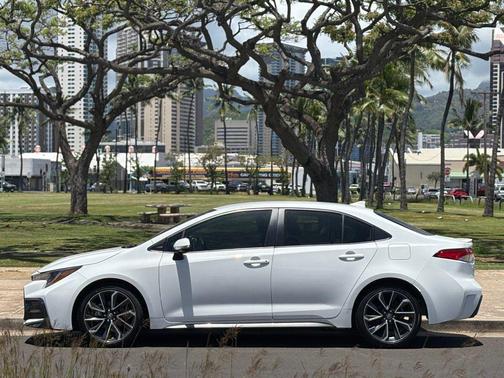 White 2022 Toyota Corolla SE