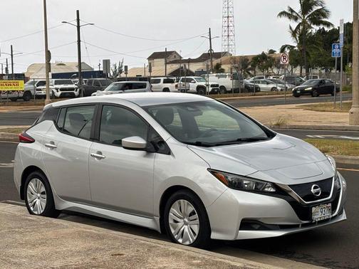 Brilliant Silver 2022 Nissan Leaf S 40 kWh