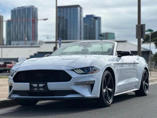 2022 Ford Mustang EcoBoost