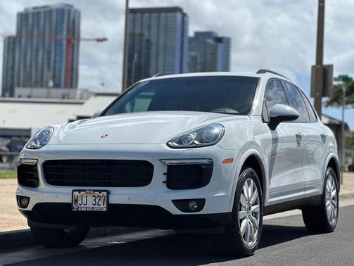 2018 Porsche Cayenne Platinum Edition