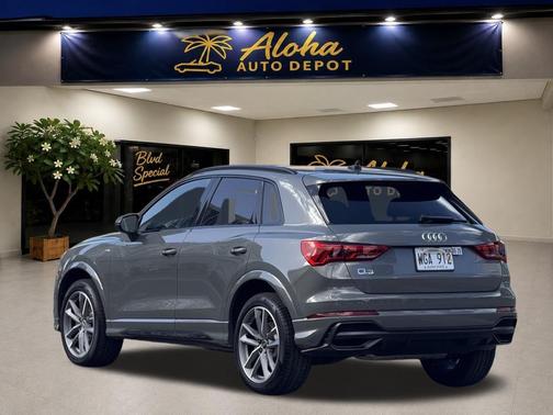 Gray Metallic 2021 Audi Q3 Premium Plus