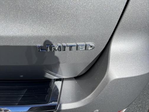 Photo 4 of 70 of 2019 Jeep Grand Cherokee Limited
