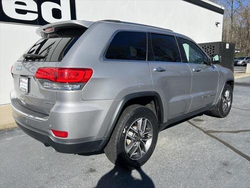 Photo 2 of 70 of 2019 Jeep Grand Cherokee Limited