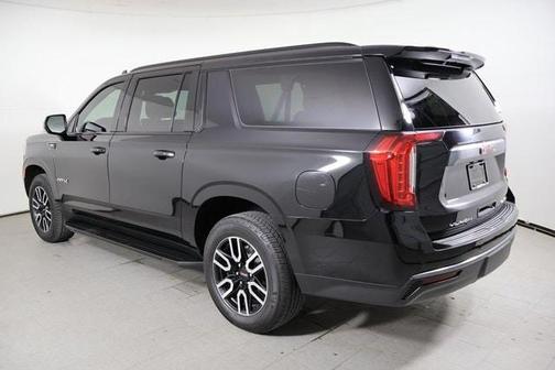 2021 GMC Yukon XL AT4