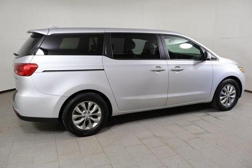2020 Kia Sedona LX