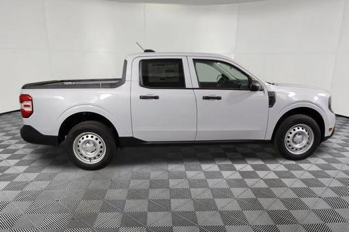 White 2025 Ford Maverick XL