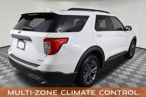 White Metallic 2022 Ford Explorer XLT