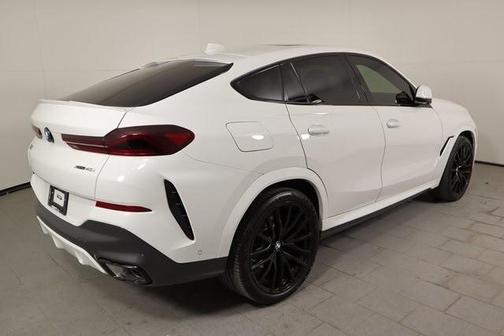 2023 BMW X6 xDrive40i