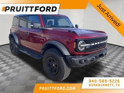 Ruby Red Metallic Tinted Clearcoat 2025 Ford Bronco Badlands