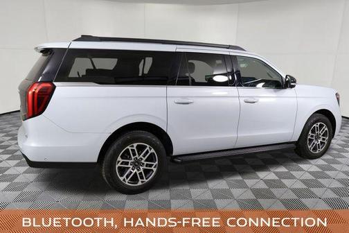 Space Silver 2025 Ford Expedition Max Active