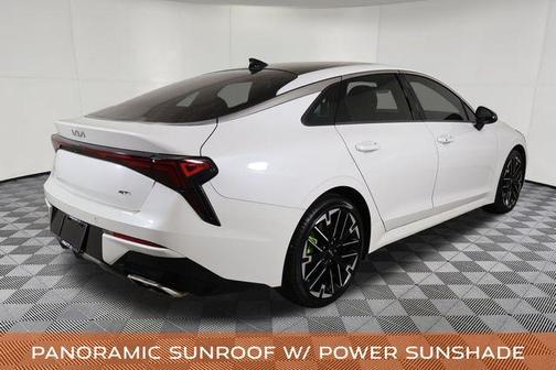 Snow White Pearl 2025 Kia K5 GT
