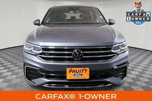 Platinum Gray Metallic 2022 Volkswagen Tiguan 2.0T SEL R-Line