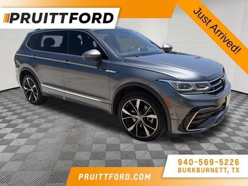 Platinum Gray Metallic 2022 Volkswagen Tiguan 2.0T SEL R-Line