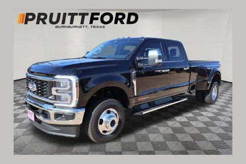 Agate Black 2027 Ford F-350 Lariat Super Duty