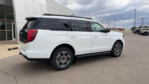Oxford White 2026 Ford Expedition Active