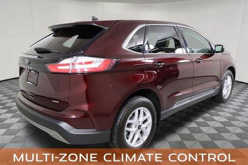 Burgundy Velvet Metallic Tinted Clearcoat 2024 Ford Edge SEL