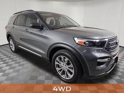 Carbonized Gray Metallic 2022 Ford Explorer XLT