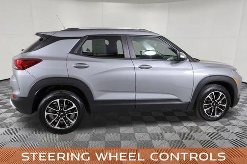 Sterling Gray Metallic 2025 Chevrolet Trailblazer LT