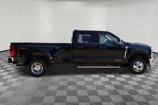 Agate Black 2027 Ford F-350
