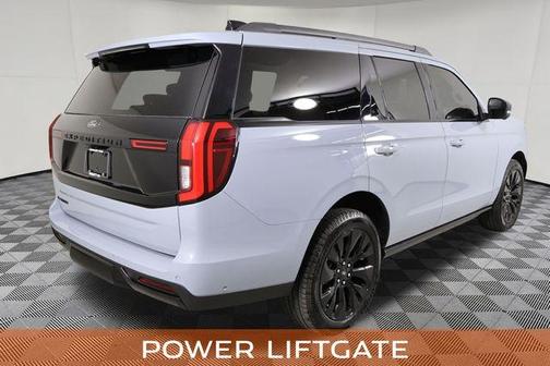 Glacier Gray Metallic 2025 Ford Expedition Platinum