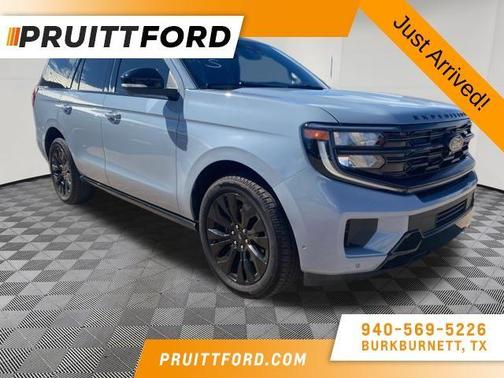 Glacier Gray Metallic 2025 Ford Expedition Platinum