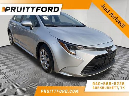Classic Silver Metallic 2025 Toyota Corolla LE