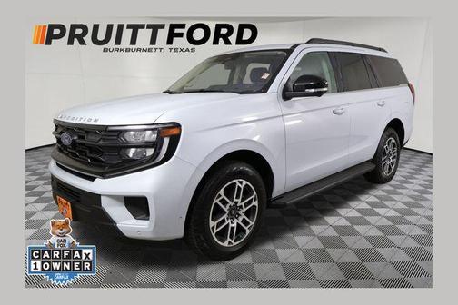 Space Silver 2025 Ford Expedition Active