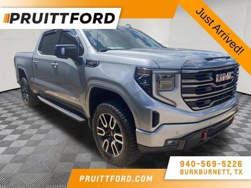 Sterling 2023 GMC Sierra 1500 AT4