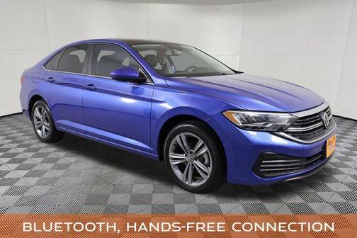 Rising Blue Metallic 2022 Volkswagen Jetta 1.5T SE