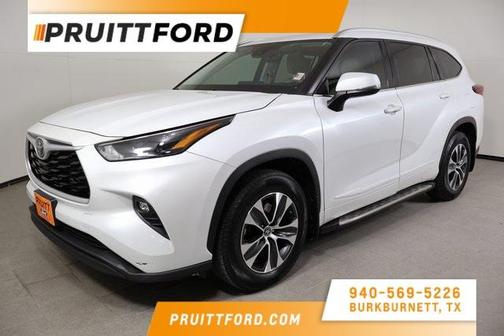 2022 Toyota Highlander XLE