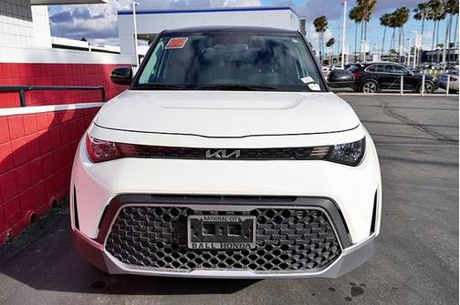 Clear White w/Black Roof 2023 Kia Soul S