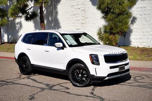 Glacial White Pearl 2022 Kia Telluride LX