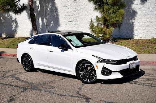 Glacial White Pearl 2022 Kia K5 GT-Line