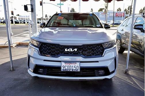 Wolf Gray 2022 Kia Sorento SX