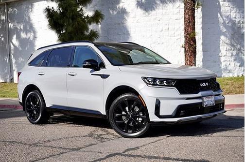 Wolf Gray 2022 Kia Sorento SX