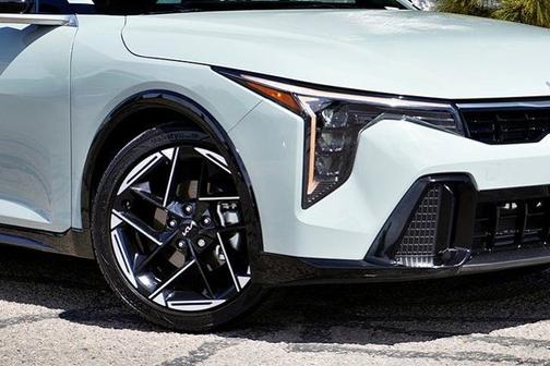 Morning Haze 2025 Kia K4 GT-Line