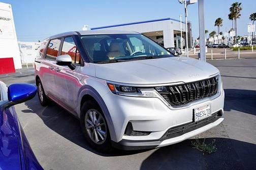 2022 Kia Carnival LXS