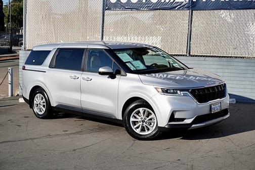 2022 Kia Carnival LXS