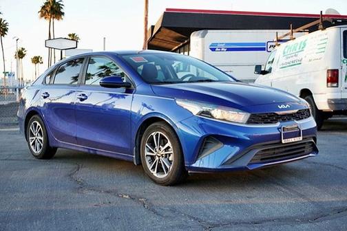 Deep Sea Blue 2022 Kia Forte LXS