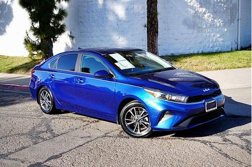 Deep Sea Blue 2022 Kia Forte LXS