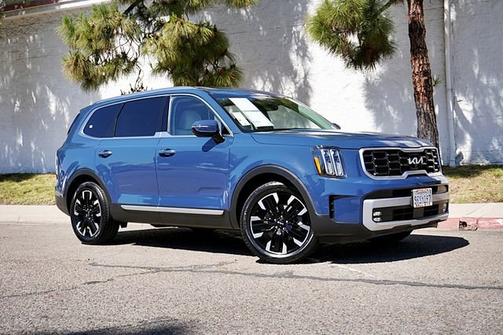 Midnight Lake Blue 2023 Kia Telluride SX