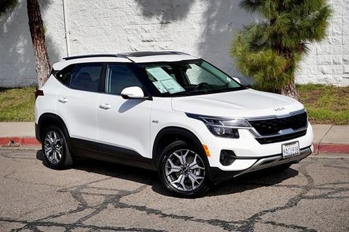 Snow White Pearl 2022 Kia Seltos EX SUV