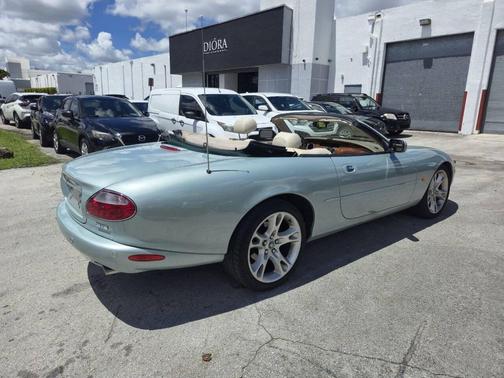 2003 Jaguar XK8