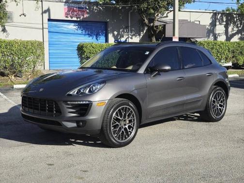 2016 Porsche Macan S