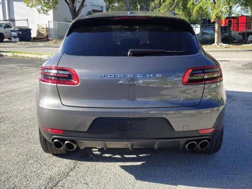 2016 Porsche Macan S
