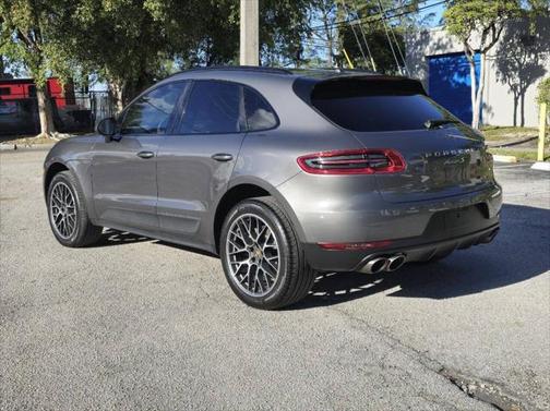2016 Porsche Macan S