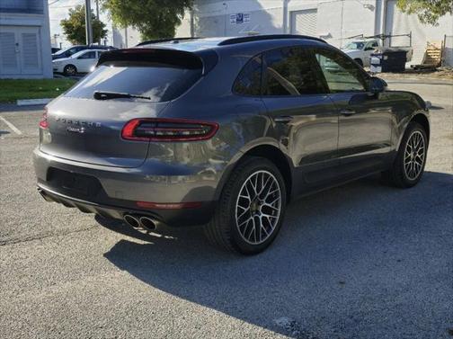 2016 Porsche Macan S
