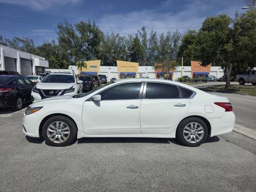 2017 Nissan Altima 2.5 SV