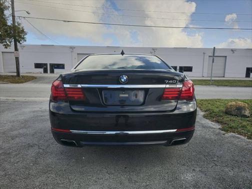 2013 BMW 740 740i 4dr Sedan